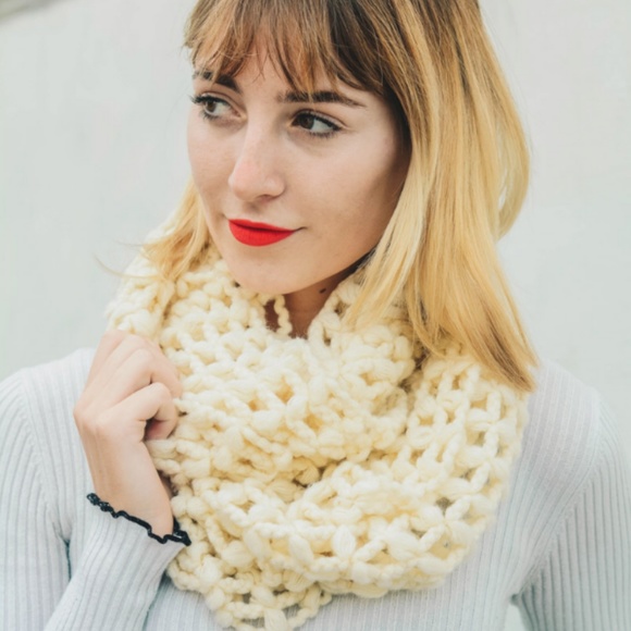 Scarves - Picture 2 of 3